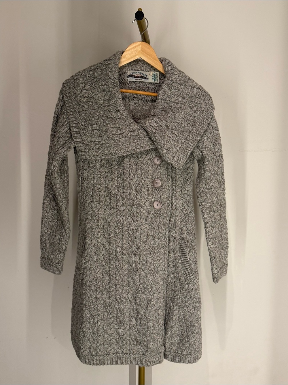 Aran Crafts Gray Cable-Knit Shawl Collar Cardigan size S 100% Merino Wool